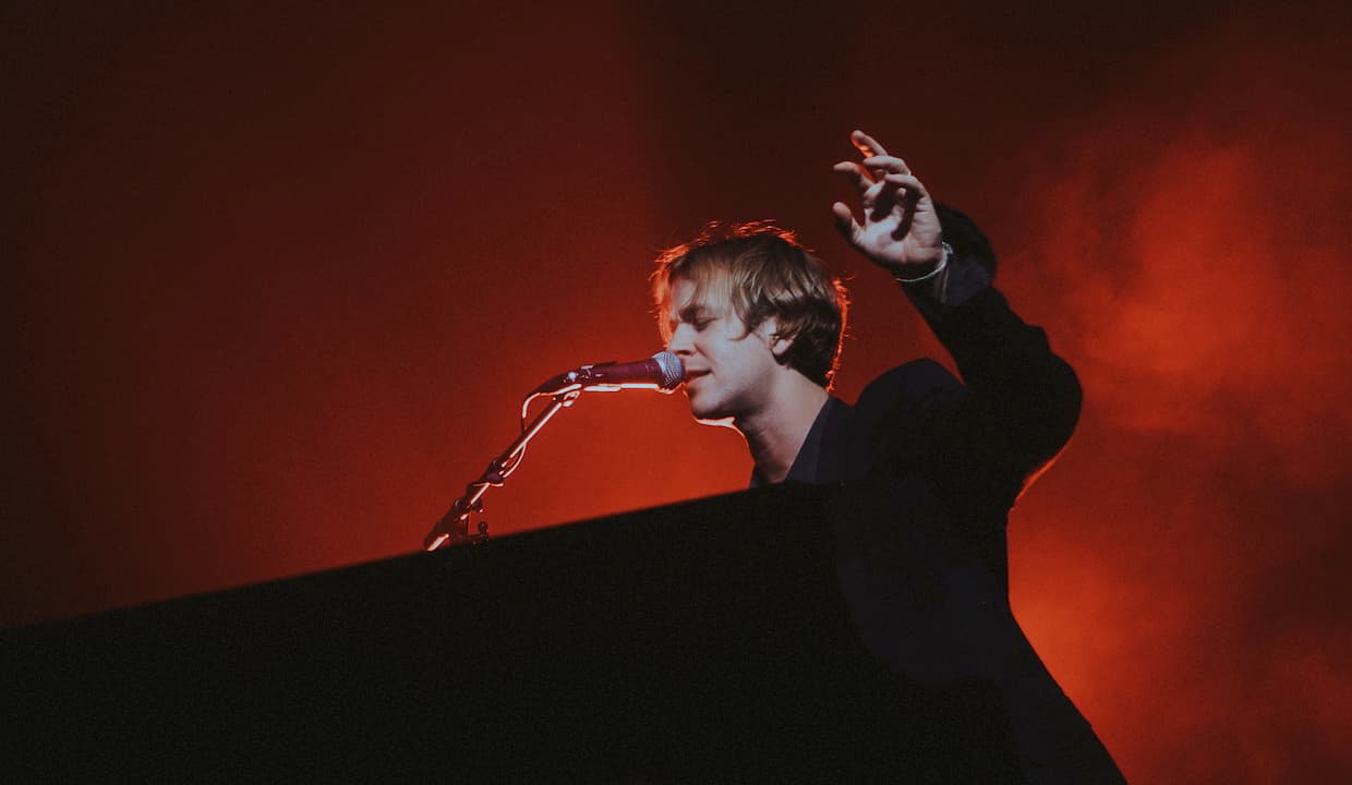 Tom Odell live