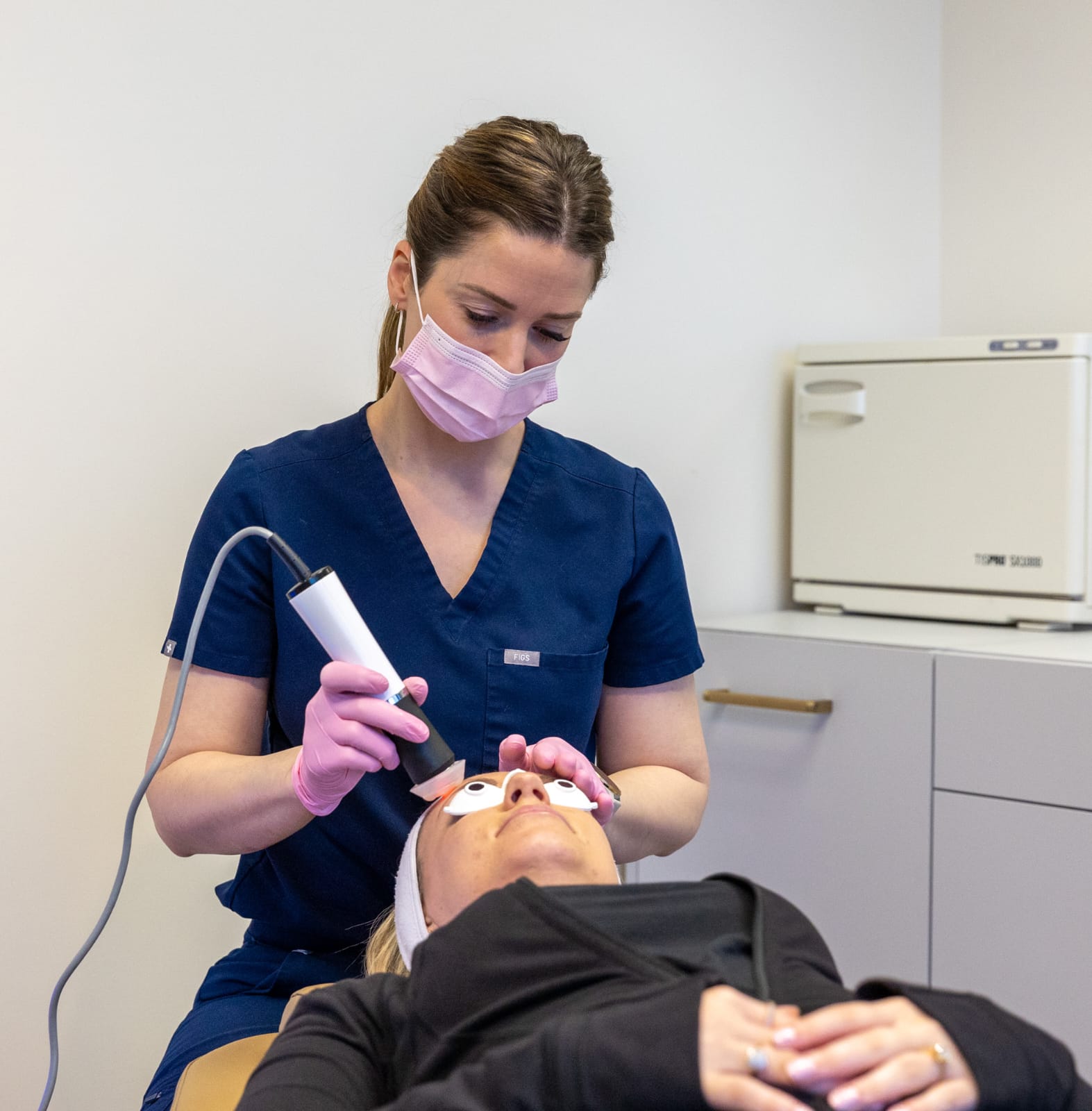Reclaim Your Youthful Glow with Anti-Aging Treatments in Lexington