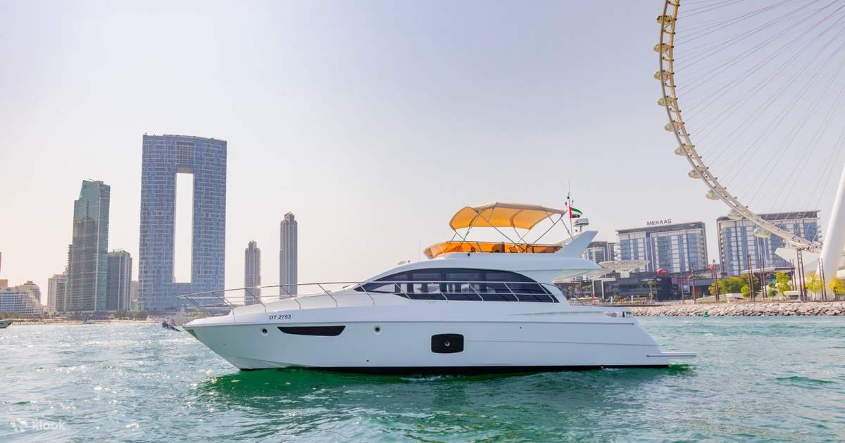 New Year's Eve in Dubai: The Insider Guide to Celebrating on the Water