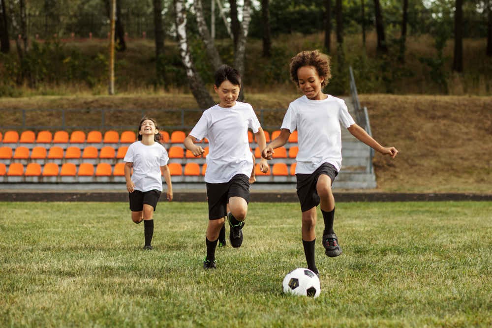 5 Ways to Encourage Your Children Playing Football for the First Time