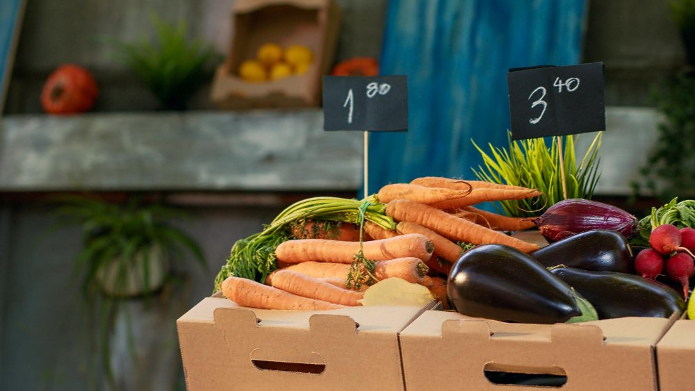 UAE Reassures Public on Food Supply, Urges Consumers to Report Price Violations