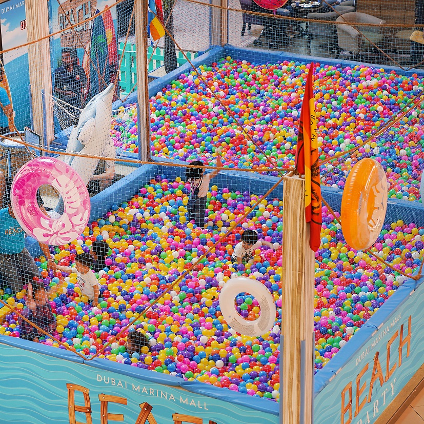 Cool off at Dubai Marina Malls remarkable beach extravaganza