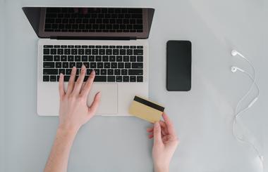 Secure Online Banking: 8 Dos and Donts When Using a Digital Bank