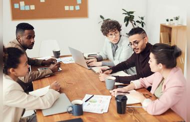 Managing Organizational Communication