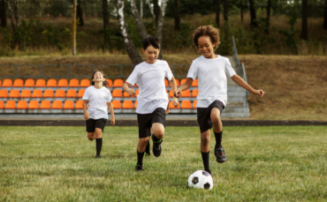 5 Ways to Encourage Your Children Playing Football for the First Time