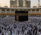 Flights Nearly Full as UAE Pilgrims Rush for Umrah Amid Record Ramadan Crowds in Makkah