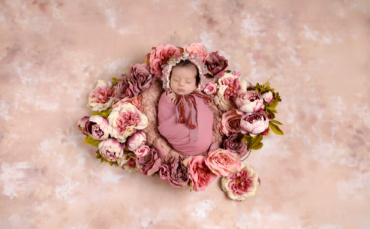 Top 10 Newborn Photographers in Dubai