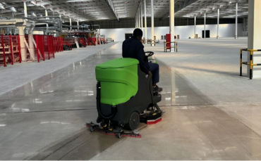 Scrubber Dryer Supplier in Dubai – Auramax FZC