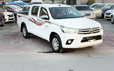 Toyota Hilux for Sale in UAE – The Ultimate Pickup Truck for Work and Daily Life