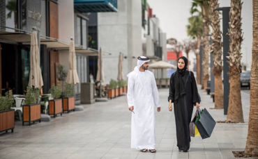 What Customers Look for Before Choosing a Local Business in Dubai