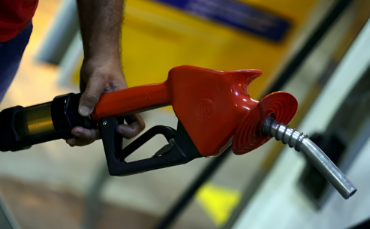 UAE Petrol Prices for August 2025 Likely to Stay Stable Amid Global Trade Developments