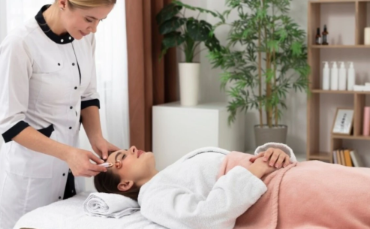 5 Simple Reasons Why Getting a Massage at Home is Best for Busy People in Dubai