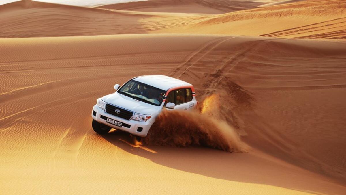 Discover the excitement of a Dubai private desert safari
