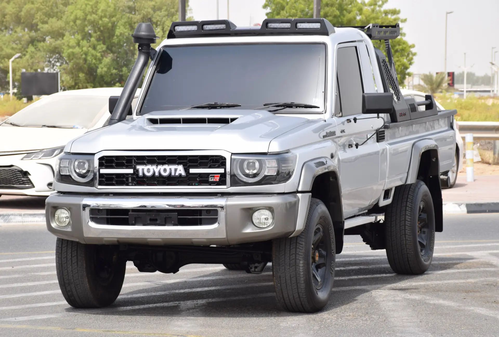 Toyota Land Cruiser Pick Up for Sale in UAE – The Ultimate Workhorse for Harsh Conditions