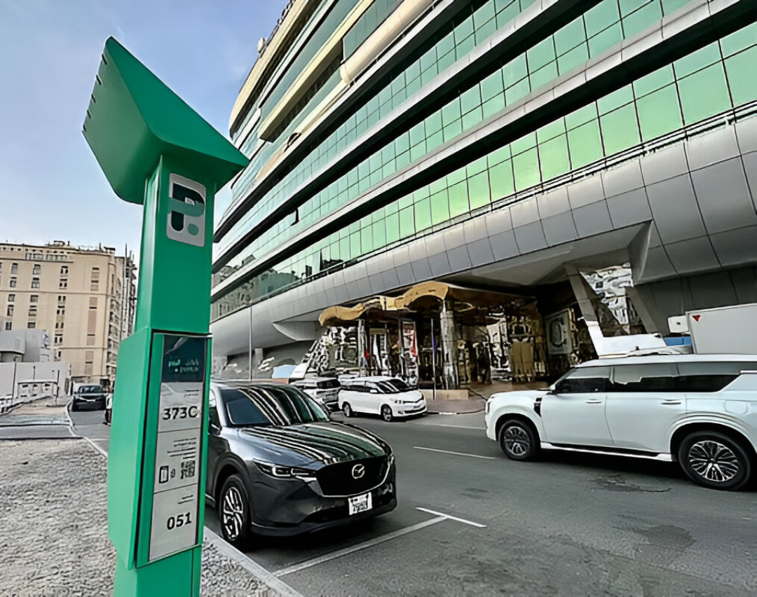 Dubai Police to Track Vehicles with Fines and Seizure Orders Through Parkin’s Smart Parking Network