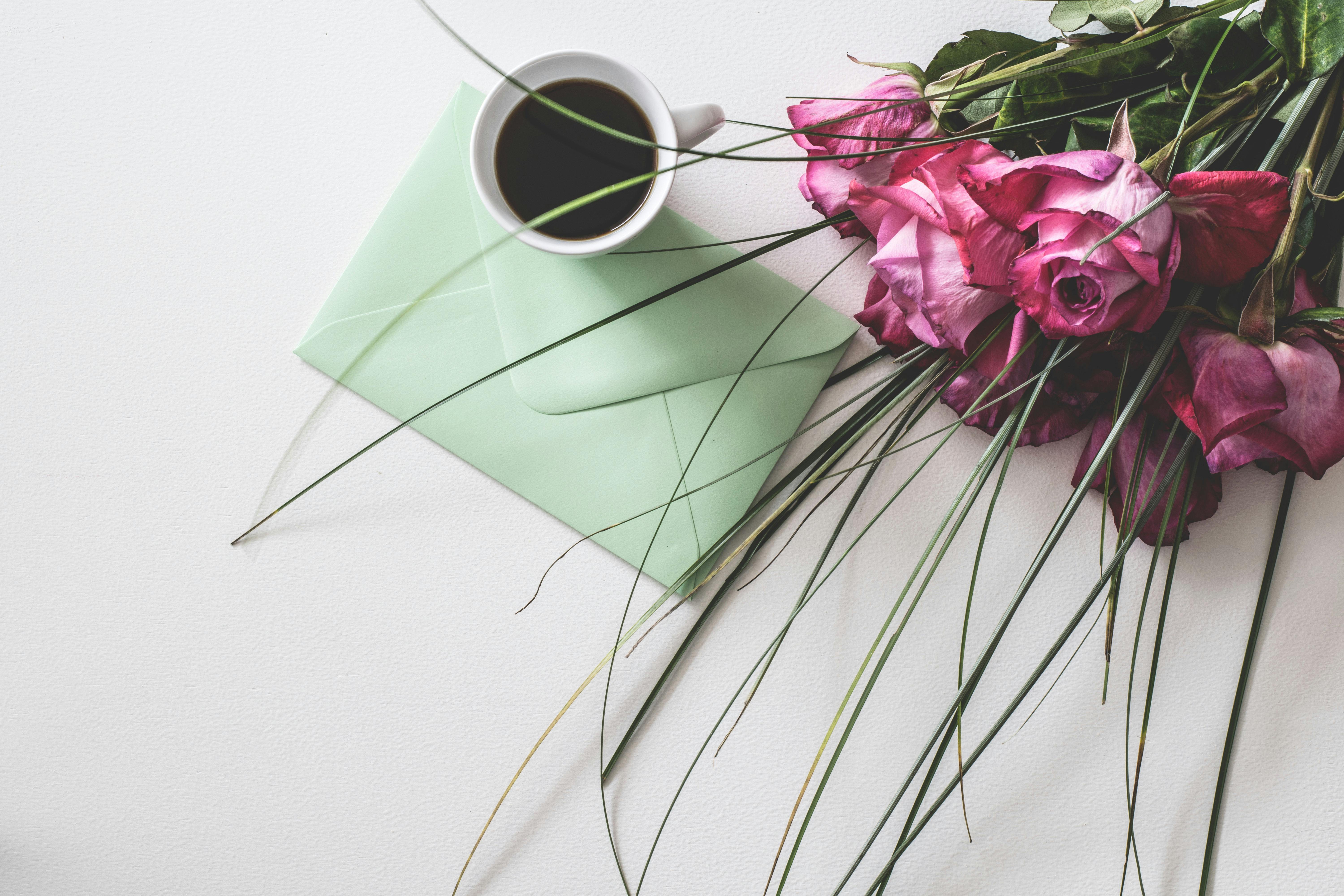 Blooming Gifts: Thoughtful Mother's Day Flower Pairings with Complementary Presents