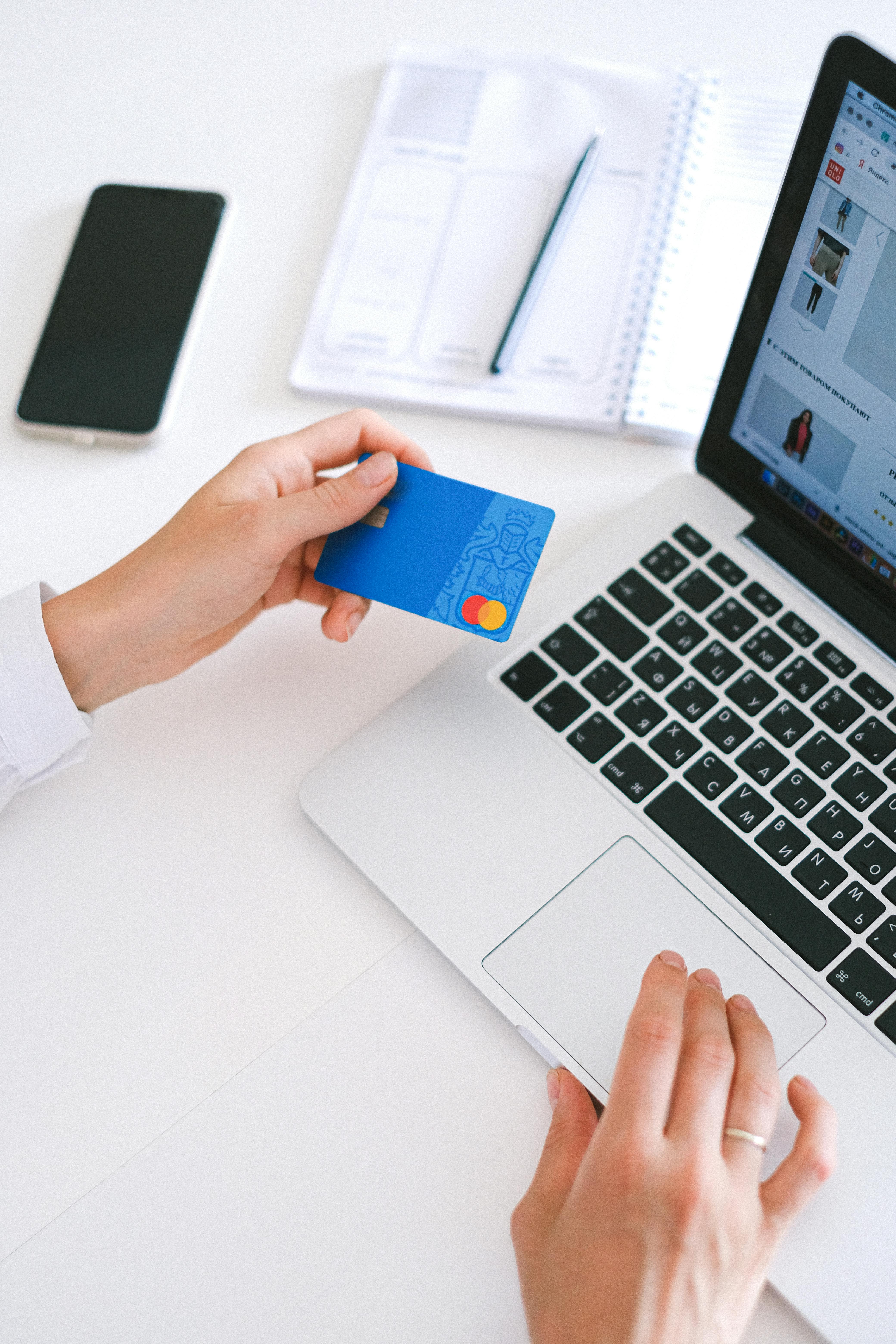 Smart Online Shopping Tips to Save Money in Dubai