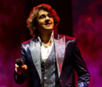 Sonu Nigam live