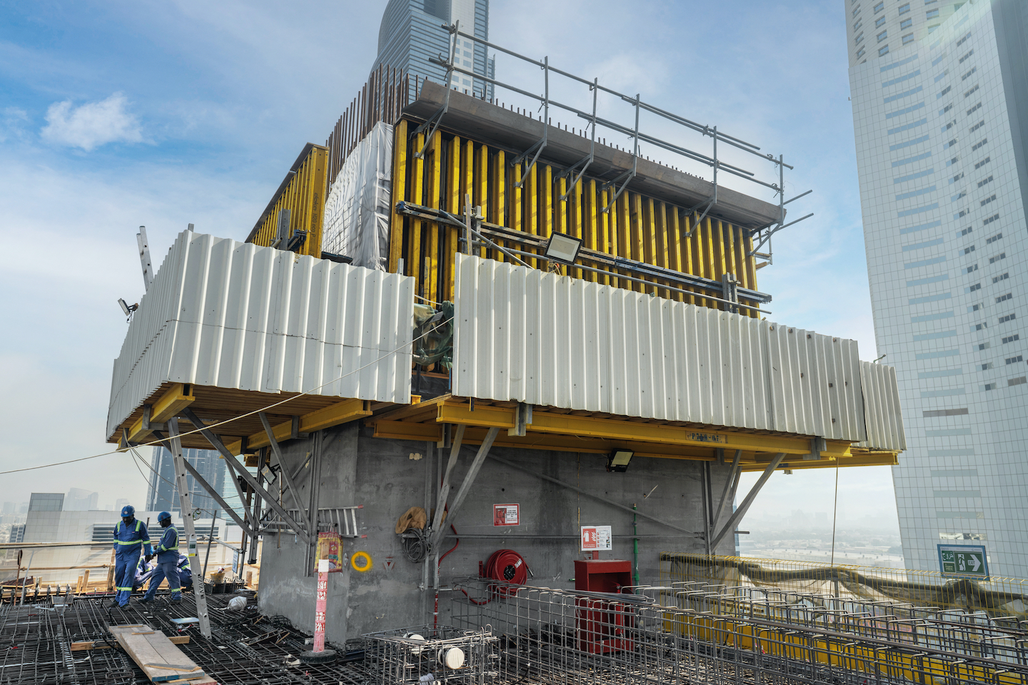 Azizi Developments And Doka Collaborate On Advanced Car Park For Burj Azizi