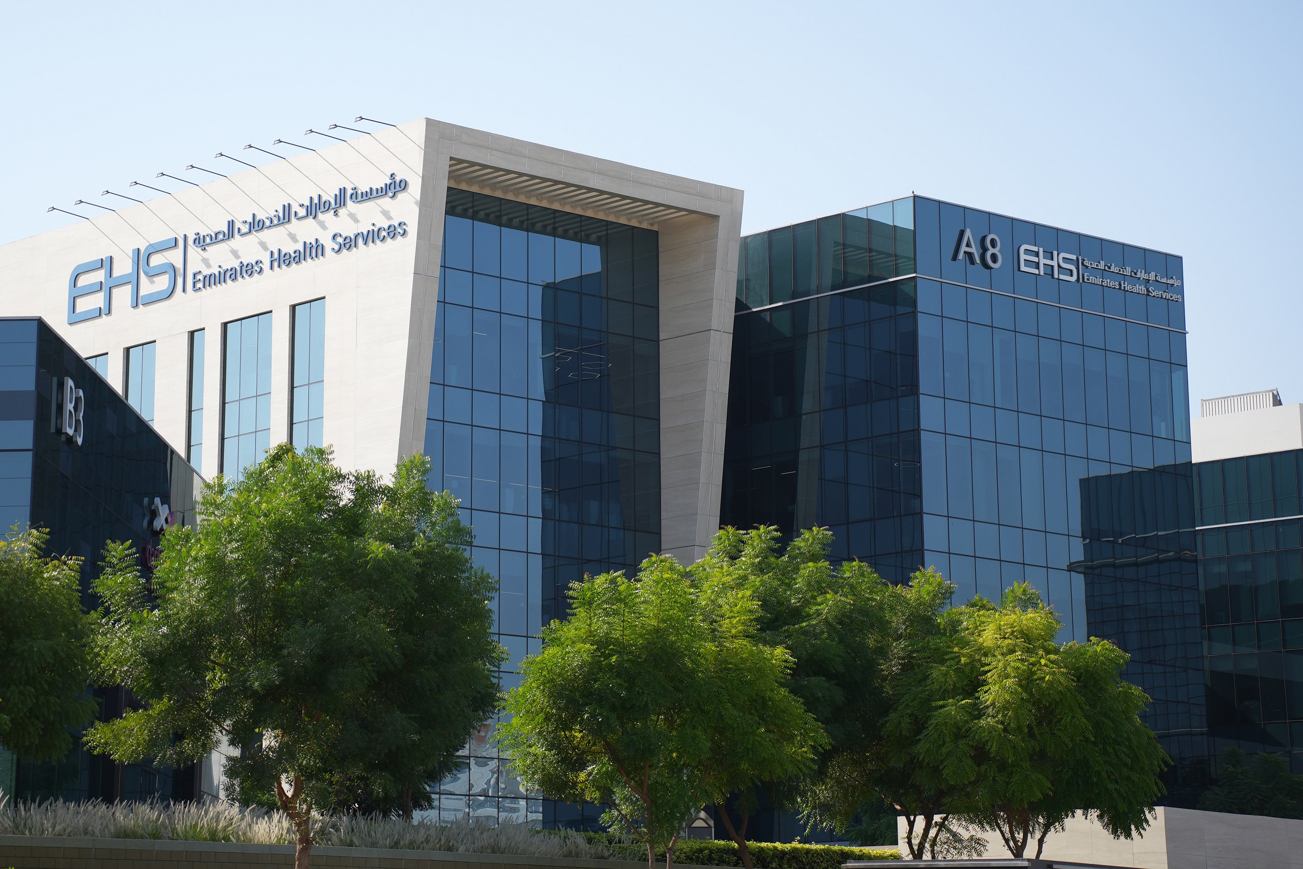 Offering virtual clinic services and home visitations to the patints  Emirates Health Services Handles 12,795 Calls, Emails, and Chats During The Unprecedented Weather Conditions