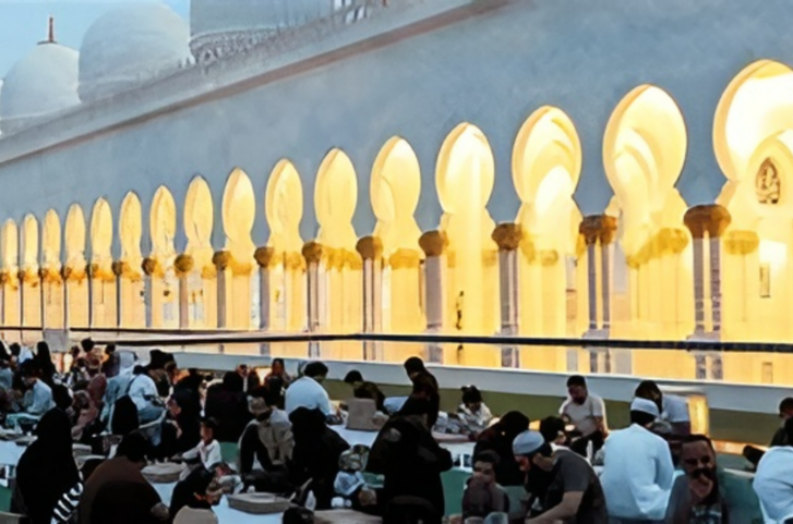 How Sheikh Zayed Grand Mosque’s Mass Iftar Tradition Began After the Passing of the UAE’s Founding Father