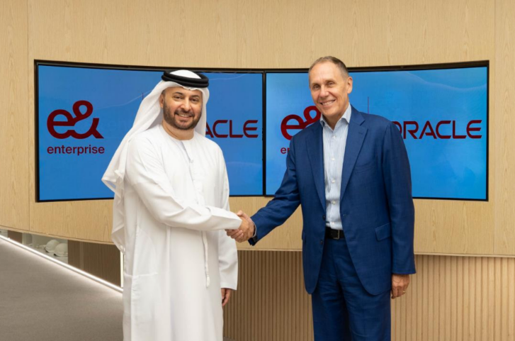 e& enterprise to launch UAE-sovereign OneCloud powered by Oracle Alloy