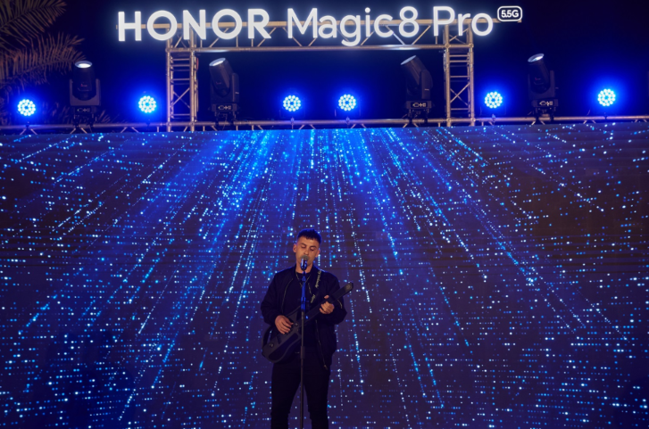 Honor launches Magic8 Pro, marking a new era of night photography with AI and 5.5G performance