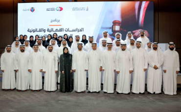 Dubai Courts Acting President Reviews Progress of Judicial and Legal Studies Program for Judicial Trainees