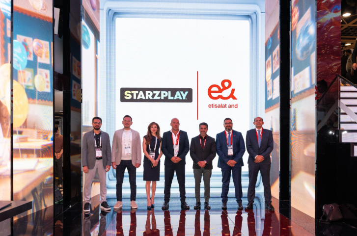 STARZPLAY partners with e& Egypt at GITEX Global 2025 to elevate digital entertainment and sports experiences