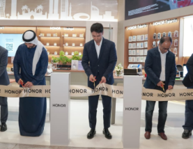 HONOR opens flagship experience store at Dubai Mall, ushering in a new era of AI smart living