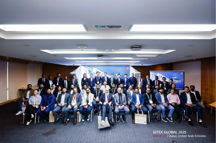 HUAWEI eKit redefines SME digitalization with new product portfolio at GITEX GLOBAL 2025