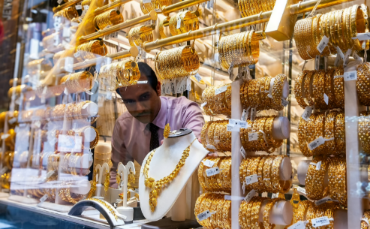 Dubai gold prices hit record as 22K crosses Dh400 per gram for the first time
