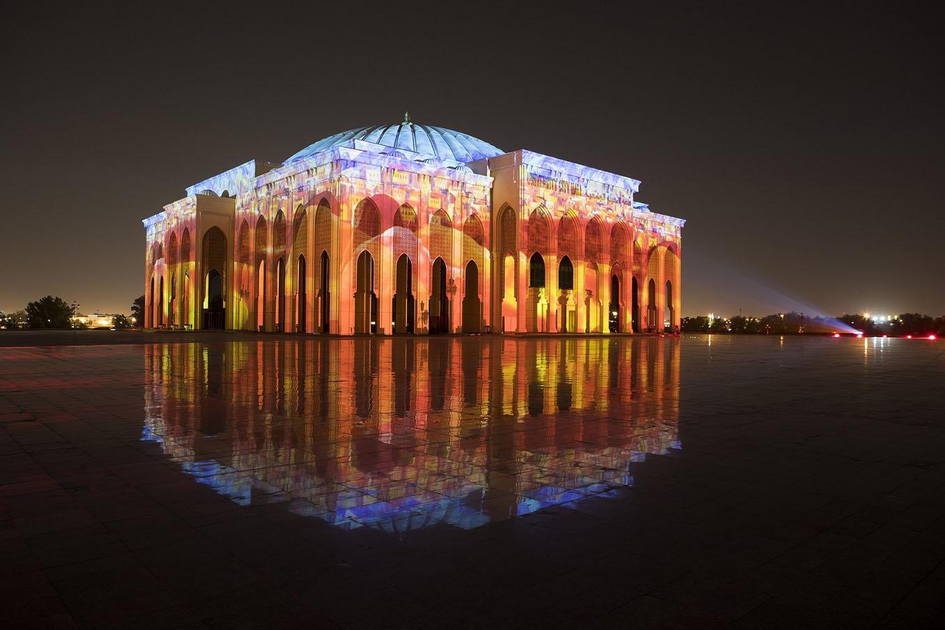 Sharjah Light Festival excites spectators with magnificent recreation of epic tales & glimmering light tunnels
