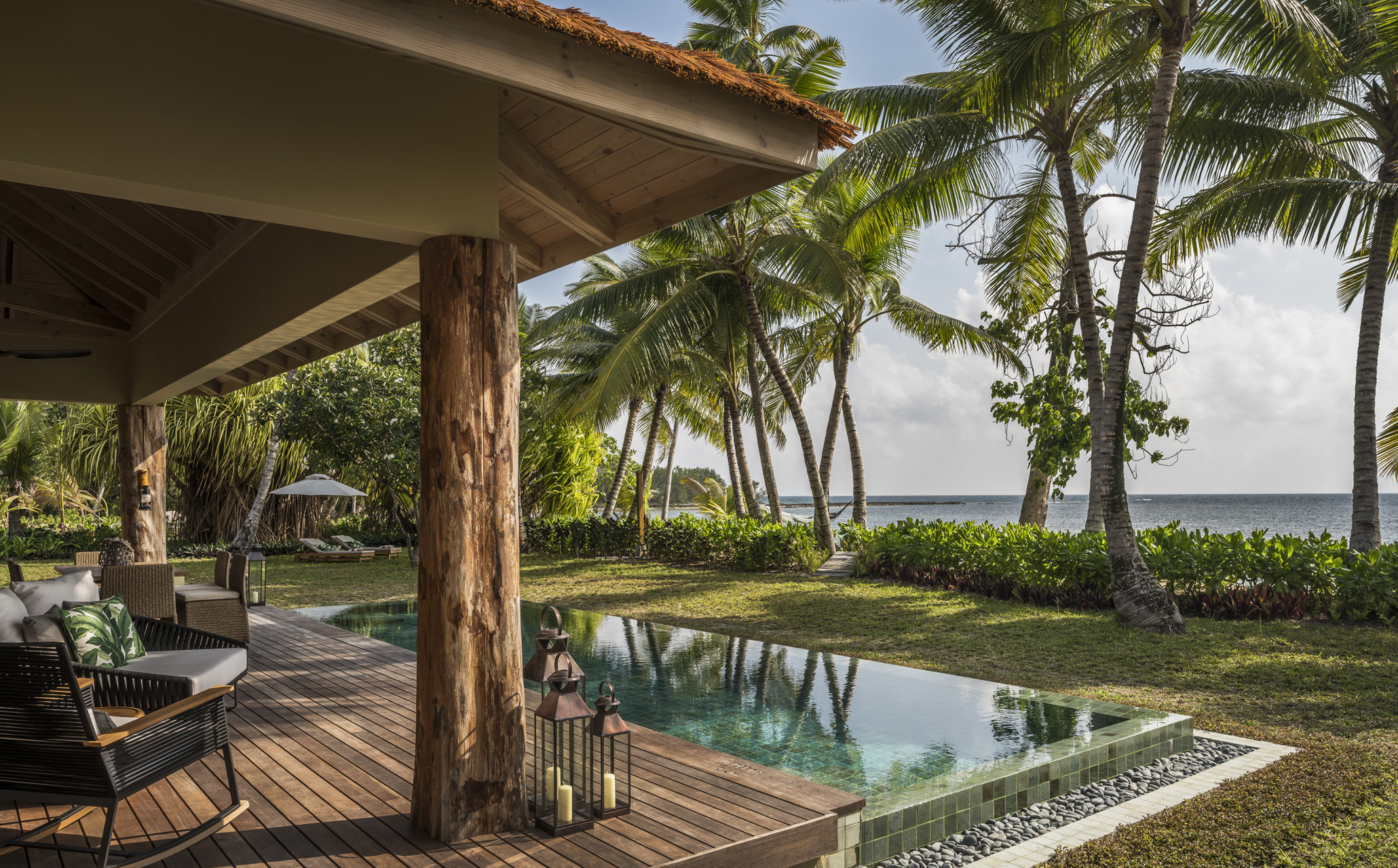 From Wanderlust to Wandermust: Reconnect with the World  with a trip to an Island Paradise