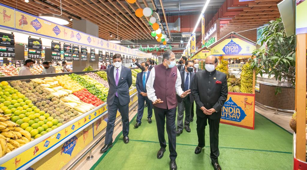  75 years of Indian Independence celebrated by LuLus India Utsav