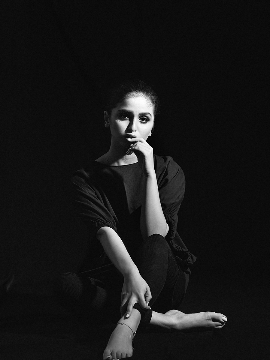 Bahraini Singer Hala Al Turk Signs new 5-year Deal with  Platinum Records