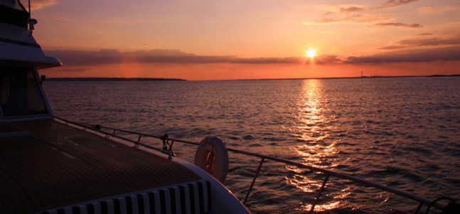  Charmed by a Sunset Cruise