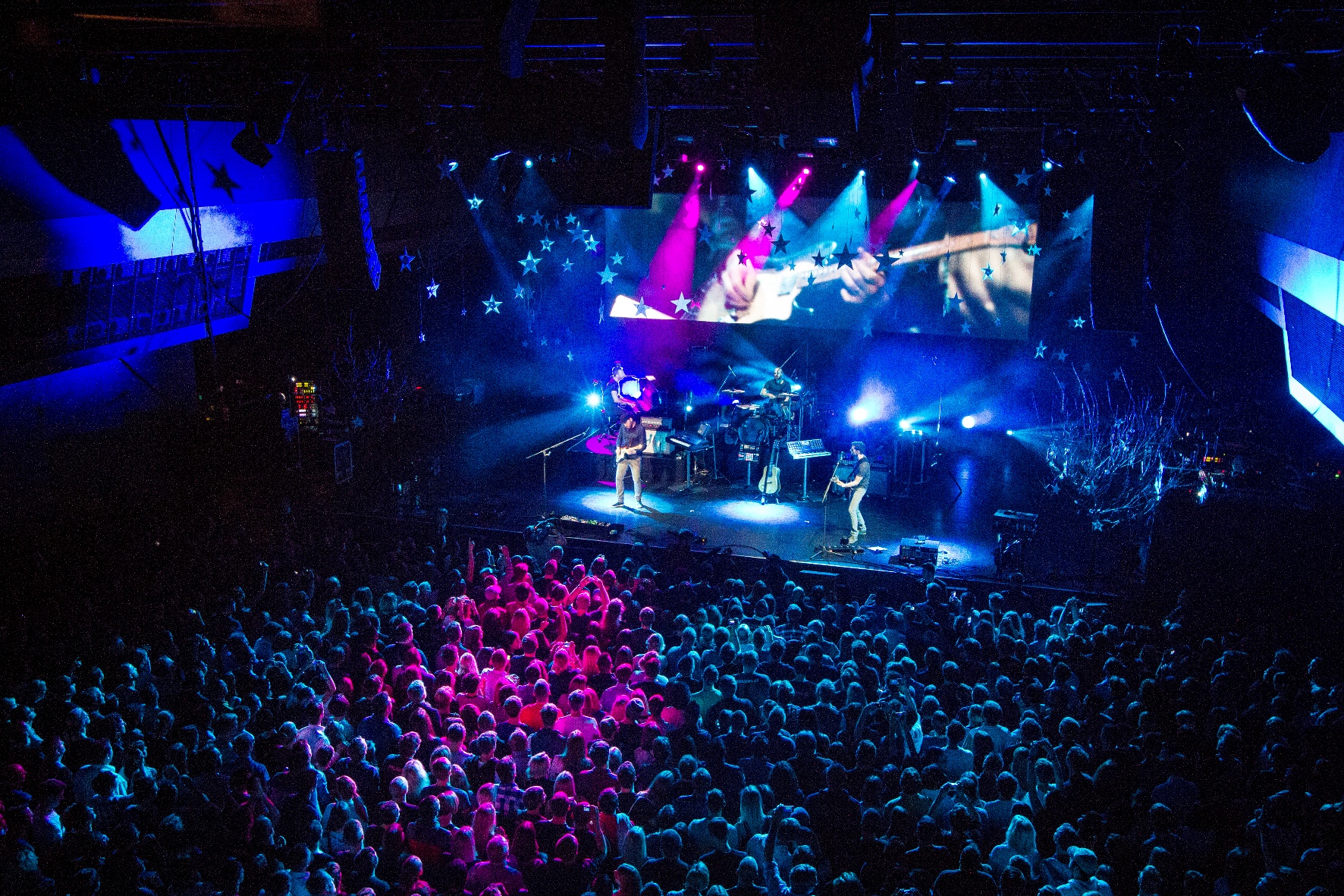 Coldplay at BMW Welt Exclusive tour finale in front of 1500 enthusiastic fans