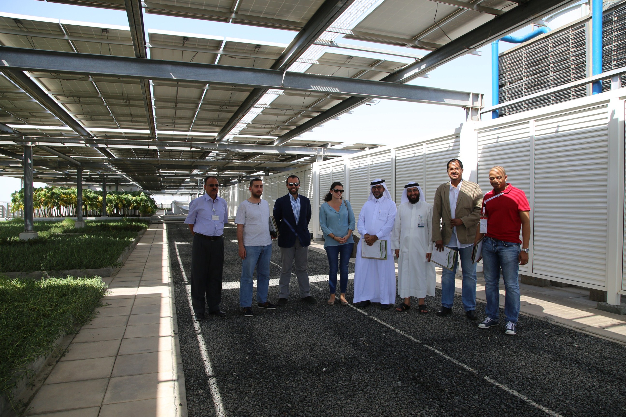 DEWA organises field visits for UAE Society of Engineers