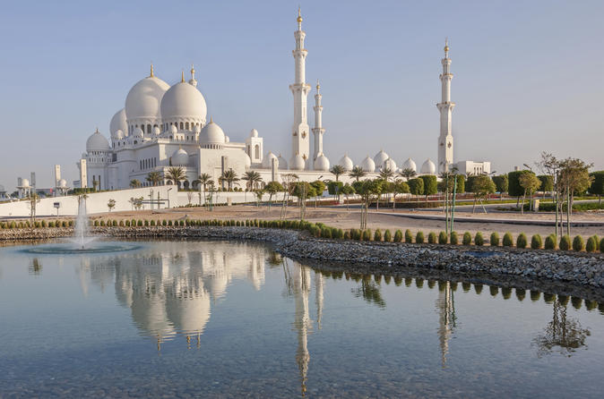 Dubai City Tour Packages - Get Best Deals and Enjoy an Abu Dhabi Tour With Family