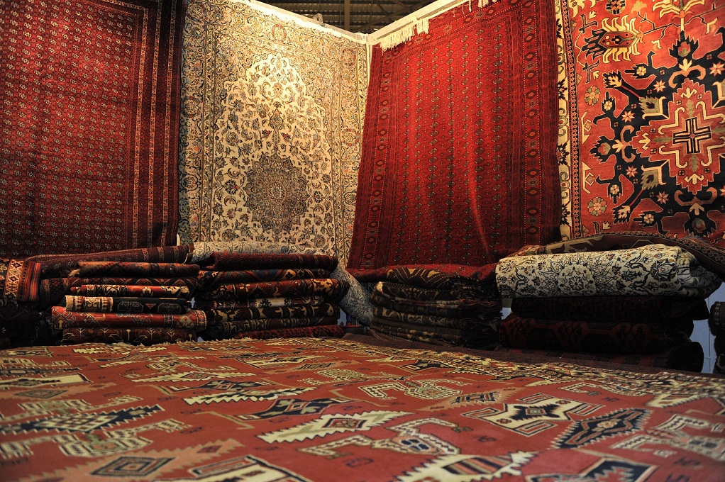 Dubai Customs announces the launch of Carpet & Art Oasis 2015, a long-running attraction of Dubai Shopping Festival
