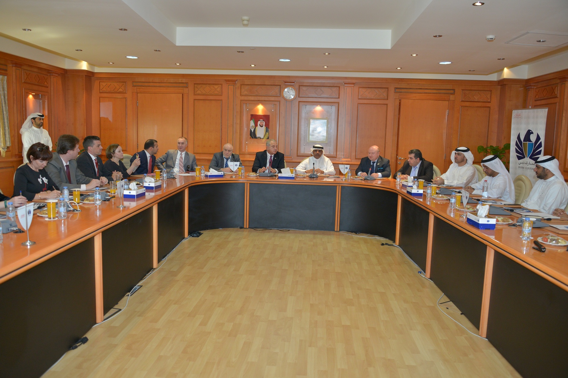 Dubai Customs explores means to promote two-way trading with Russian Business Council