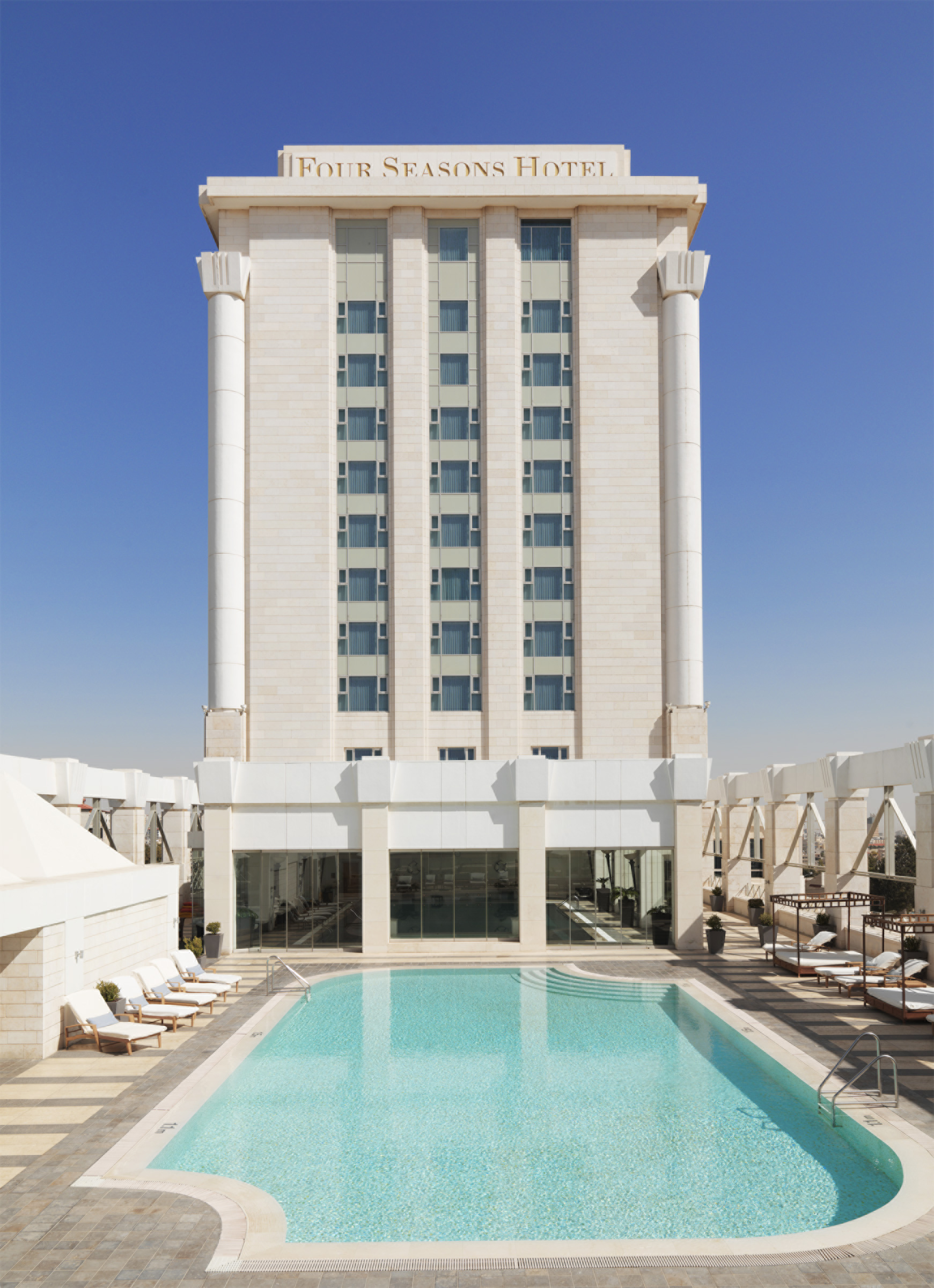 Four Seasons Hotel Amman Claims a Hat-Trick with  3 TripAdvisor 2015 Travelers Choice Awards