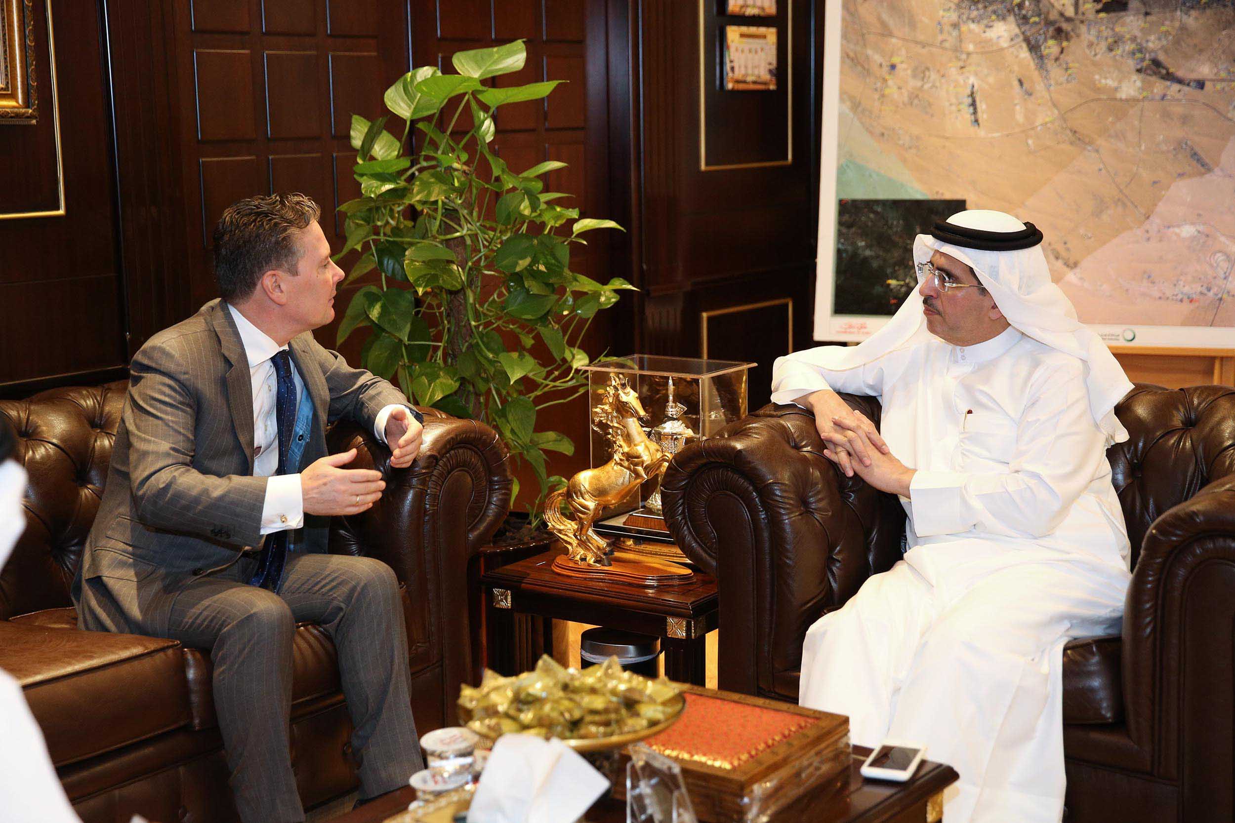MD & CEO of DEWA Welcomes  Consul-General of the Netherlands in Dubai