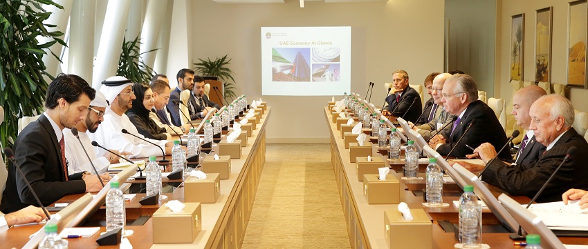 Ministry of Economy Highlights UAEs Economic Growth During Meeting With US Governor of Missouri 