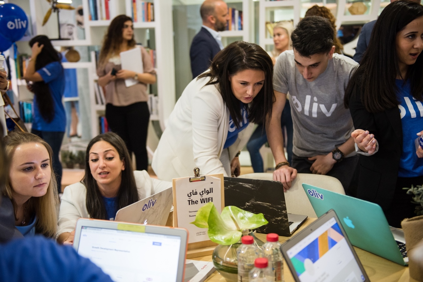 New Survey Reveals 40% of UAE Internships are Unpaid