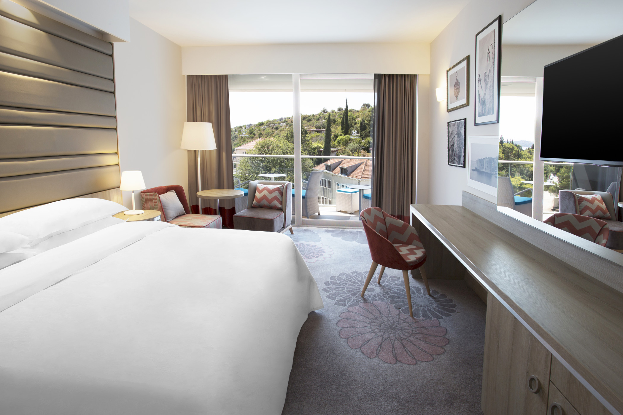 Starwood hotels & resorts expands global footprint with debut of sheraton brand in southern croatia 