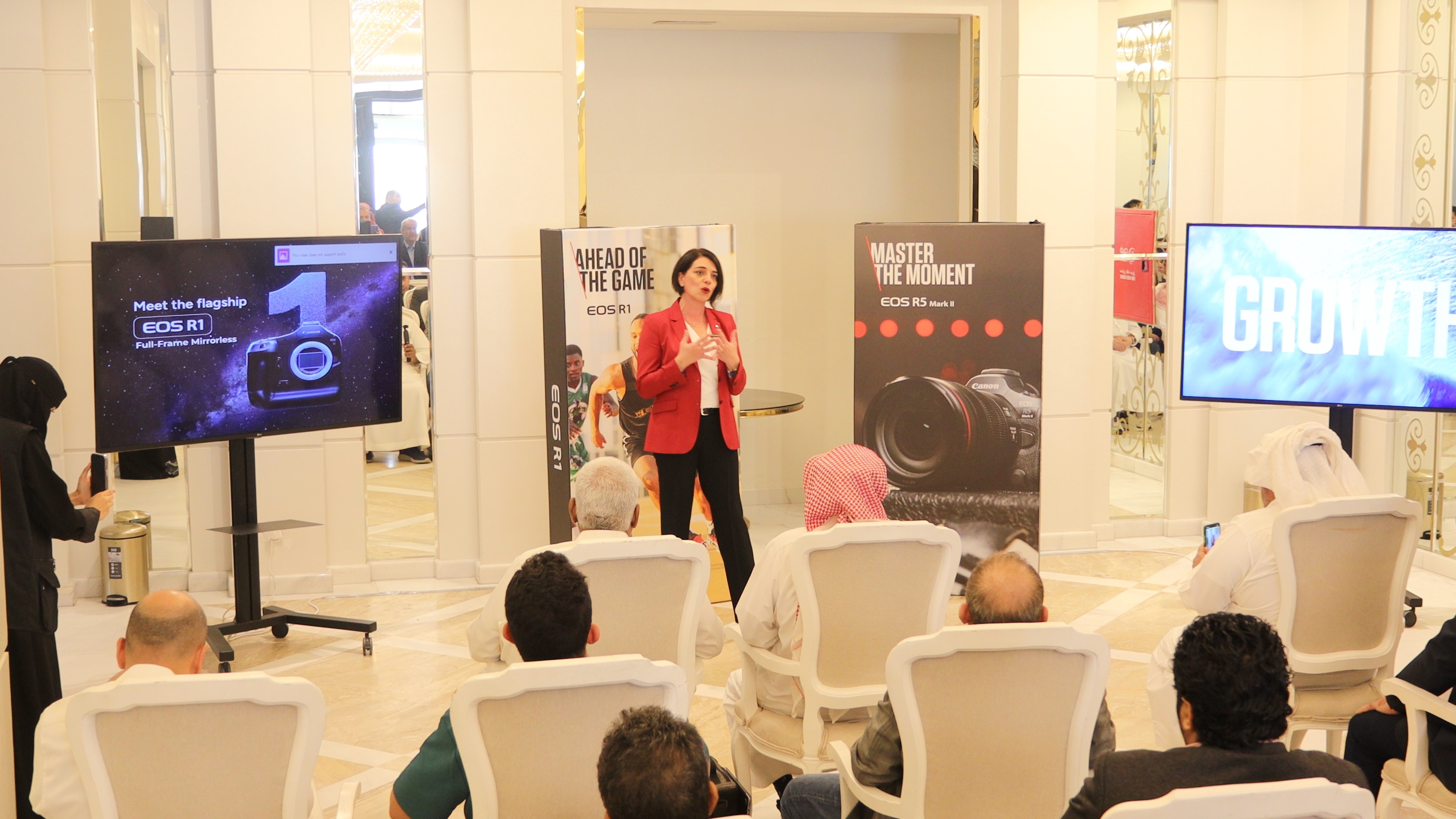 Canon and AAW Unveil Next-Generation Cameras in Riyadh, Launch "Ahead of the Game" Campaign