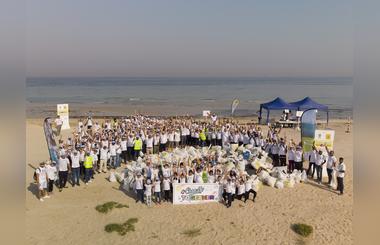 Nestl raises awareness to protect the marine biodiversity as 1000 of its volunteers cleans up water areas on occasion of World Ocean Day