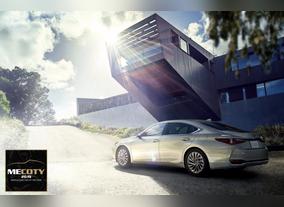 Lexus ES 300h being recognized as Best Midsize Luxury Sedan at the prestigious Middle East Car of the Year Awards 2019